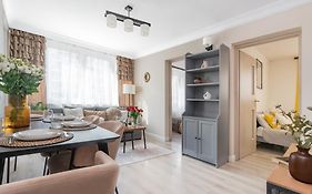 Riverside Retreat By Vistula 2Br & Separate Living Room & Balcony In The Center